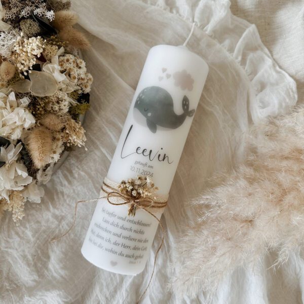 Hochwertige Taufkerze „little whale“