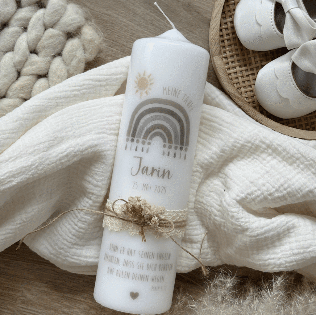 Taufkerze für Junge boho mit Taufspruch Herz und Trockenblumen in beige natürlich schlicht zeitlos