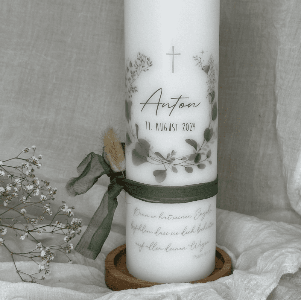Taufkerze in grün eucalyptus