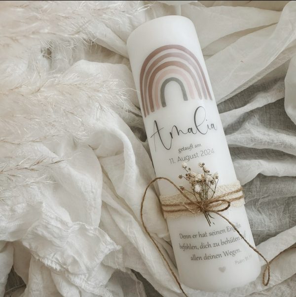 Taufkerze neutral für Junge und Mädchen mit bunten Regenbogen mit Trockenblumen pastell