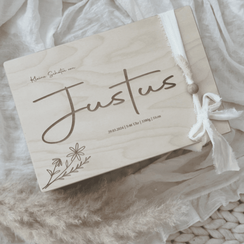 Wundervolle Erinnerungsbox „Justus" personalisiert