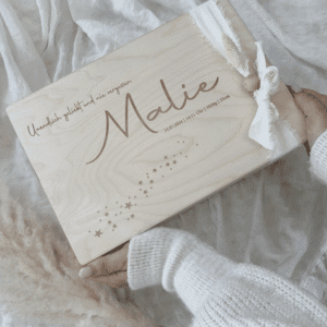 Erinnerungsbox „unvergessen" personalisiert aus Holz