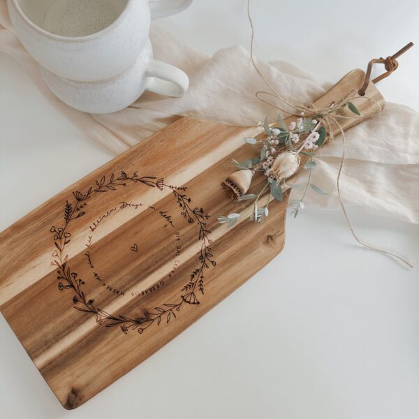 Holzbrett aus Akazie, Geschenkidee