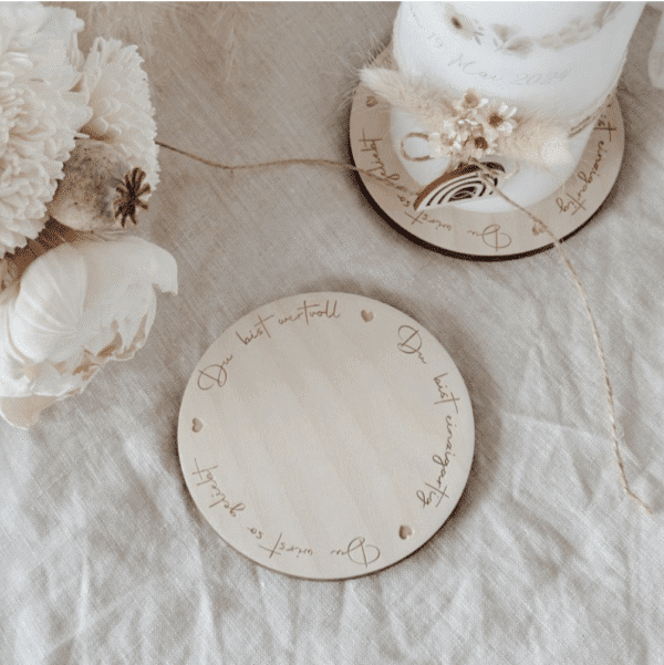 persönllicher Kerzenuntersetzer mit Affirmation für Taufkerze, Kommunionkerze, Geburtstagskerze oder Konfirmation