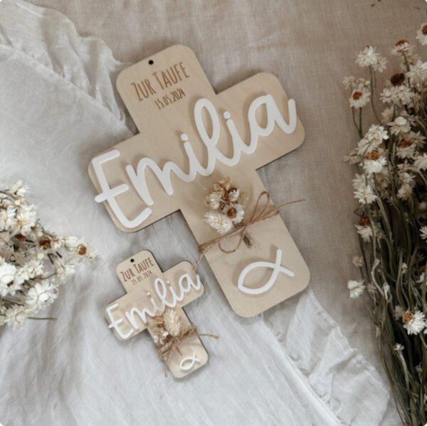 Kreuz zur Taufe mit Name & Datum personalisierbar