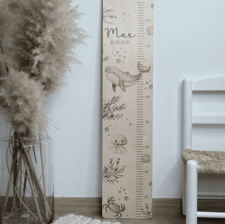 Kindermesslatte mit Name personalisierbar Holz Unterwasserwelt Meeresbewohner Meerestiere neutral schlicht für Junge und MÄdchen