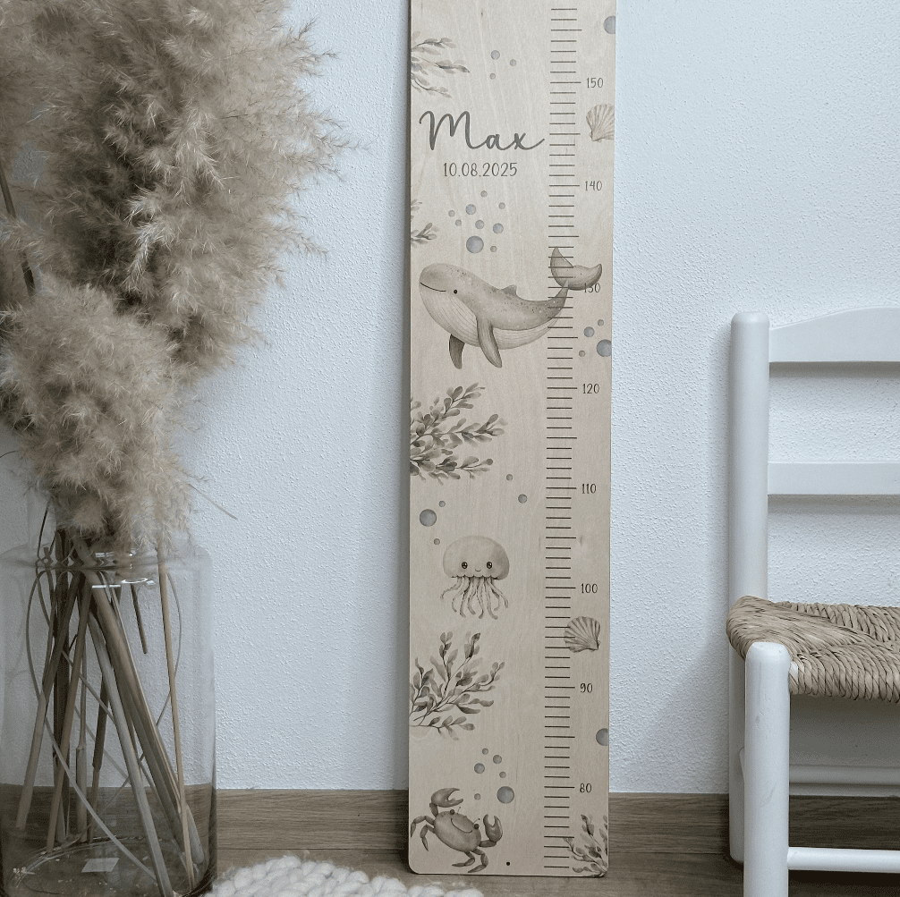 Kindermesslatte mit Name personalisierbar Holz Unterwasserwelt Meeresbewohner Meerestiere neutral schlicht für Junge und MÄdchen