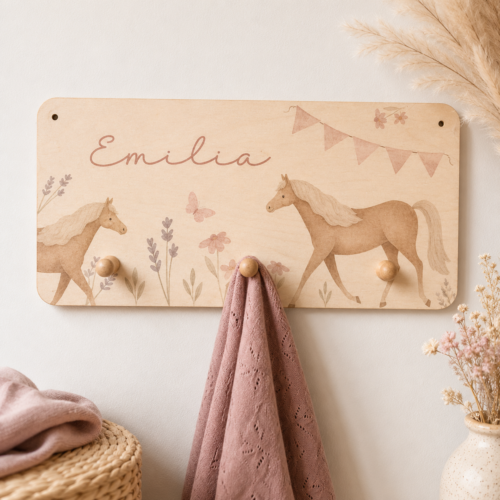 Kindergarderobe "Pferdetraum" - personalisiert aus Holz