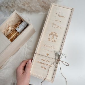 Personalisierte Weinkiste "Home sweet home" aus Holz mit Gravur