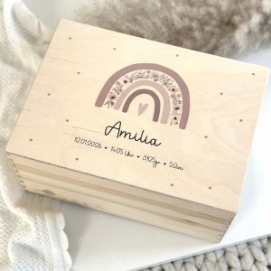 Wundervolle Erinnerungsbox „Regenbogen" personalisiert