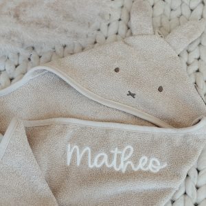 Personalisiertes Kapuzenhandtuch "Miffy" mit Name von Jollein
